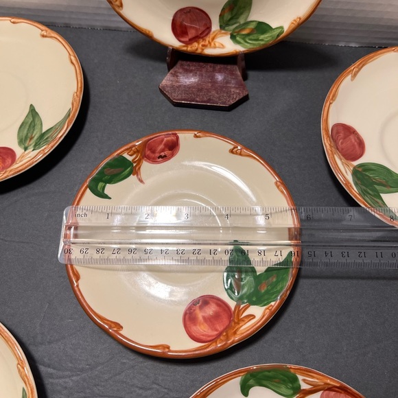 6 Franciscan ware apple pattern vintage saucers - Picture 2 of 6